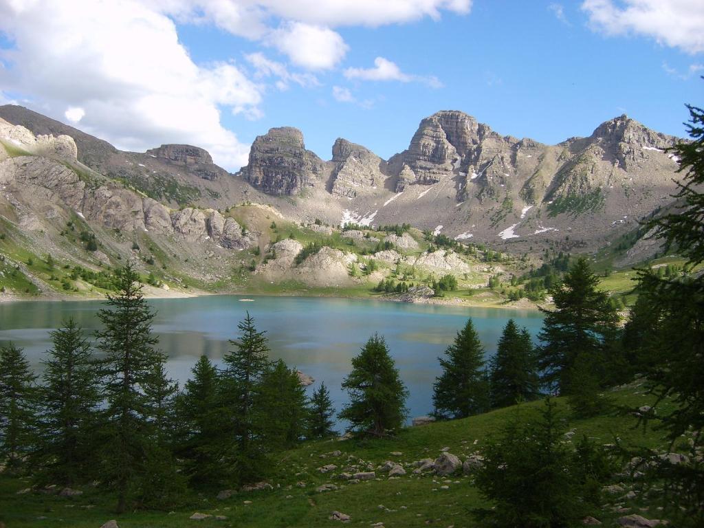 Camping Notre Dame Hotel Castellane Ruang foto